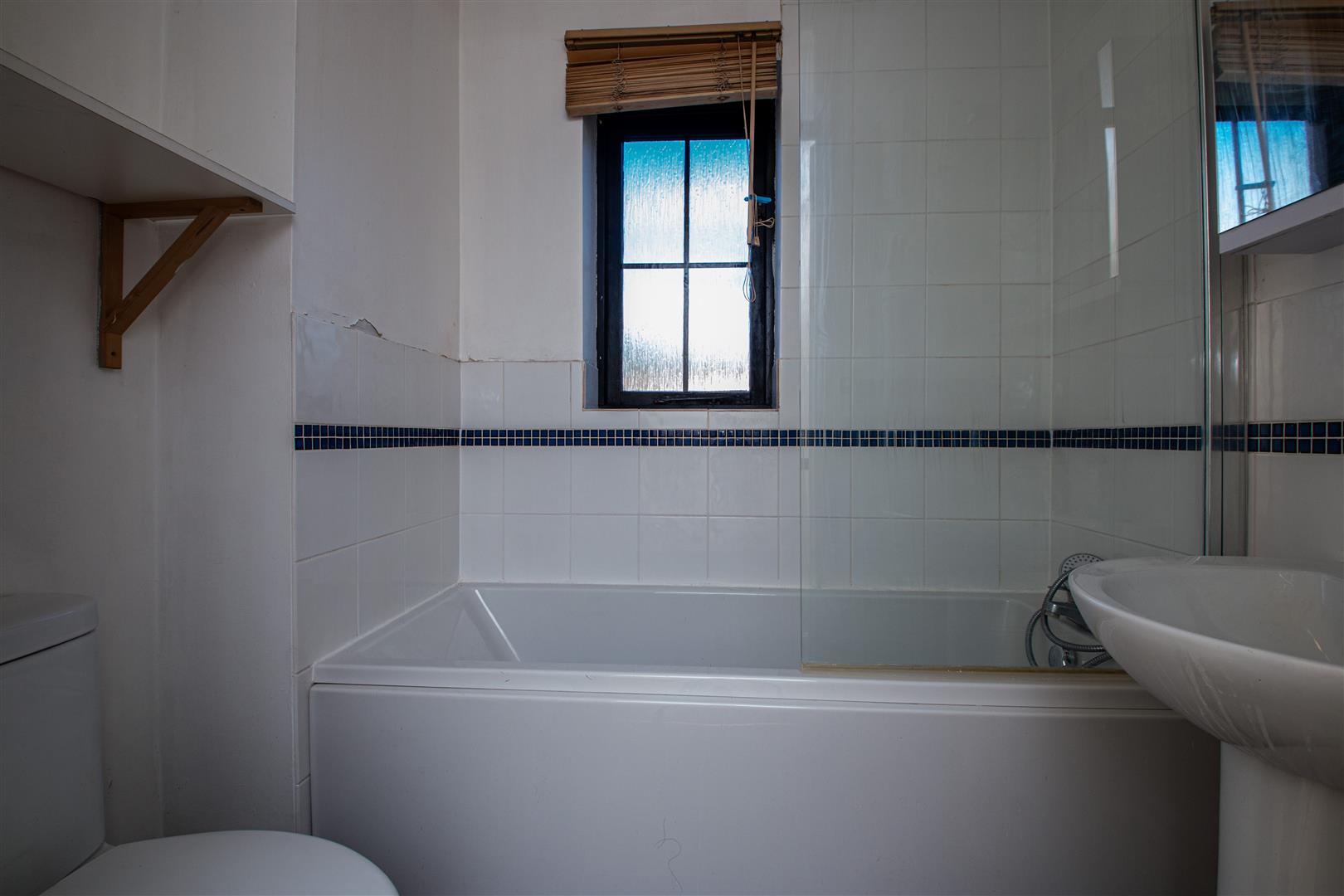 1 bed property in Cardwell Close, Emerson Valley